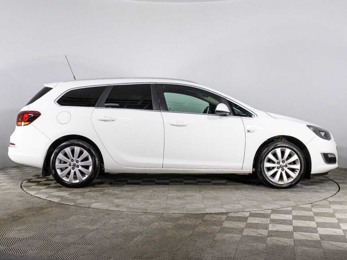 Opel Astra б/у, 2015, Механическая. Фото: #3