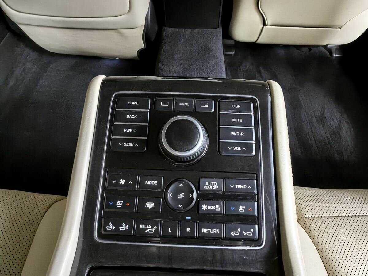 Hyundai Equus б/у, 2013, Автоматическая. Фото: #17