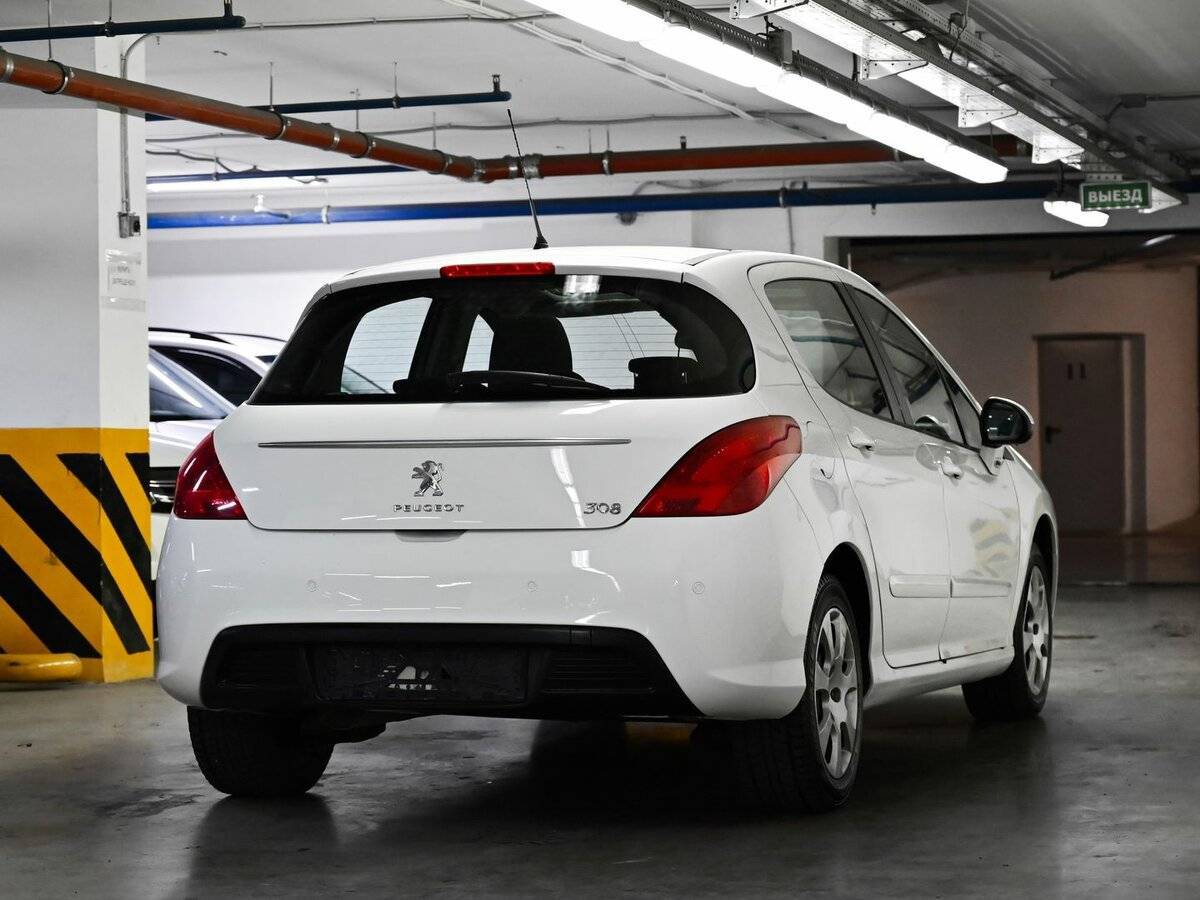 Peugeot 308 б/у, 2012, Автоматическая. Фото: #3