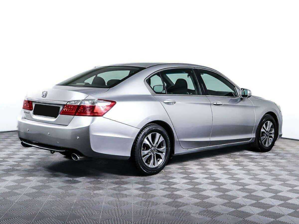 Honda Accord б/у, 2013, Автоматическая. Фото: #4