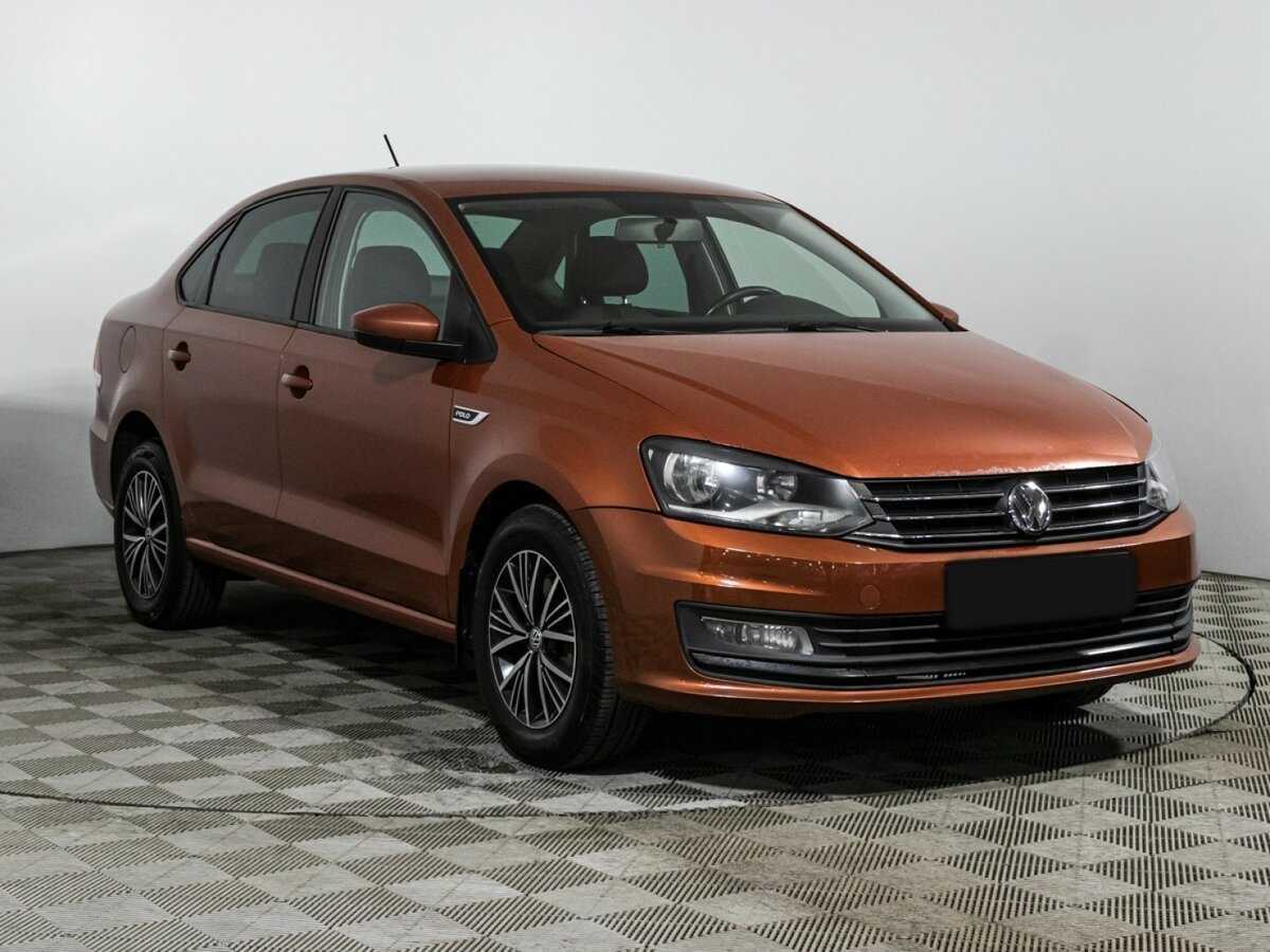 Volkswagen Polo б/у, 2016, Автоматическая. Фото: #2