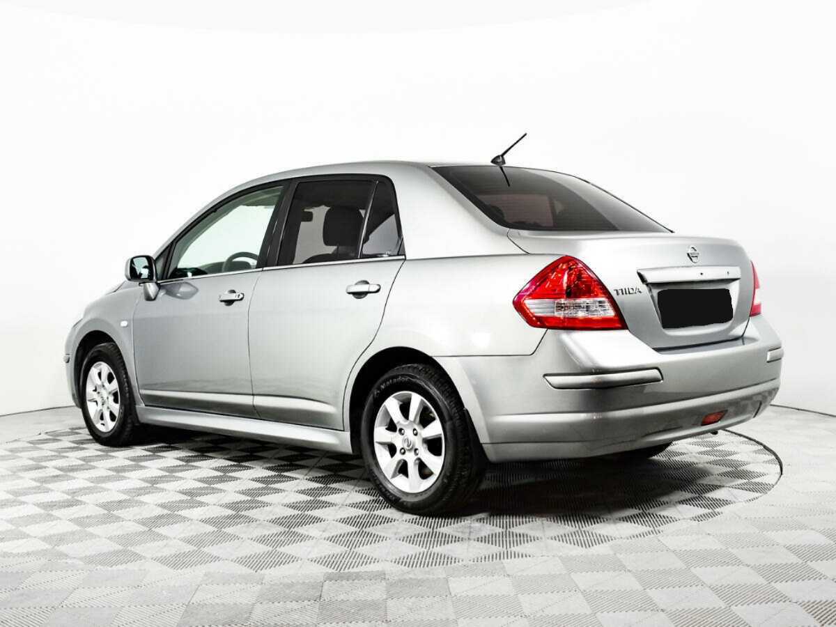 Nissan Tiida б/у, 2013, Механическая. Фото: #6