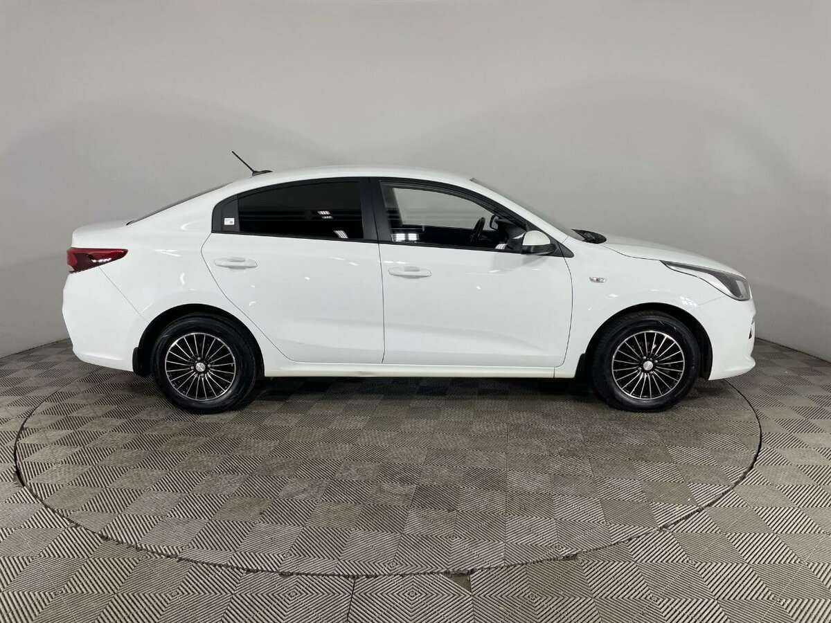 Kia Rio б/у, 2018, Автоматическая. Фото: #3