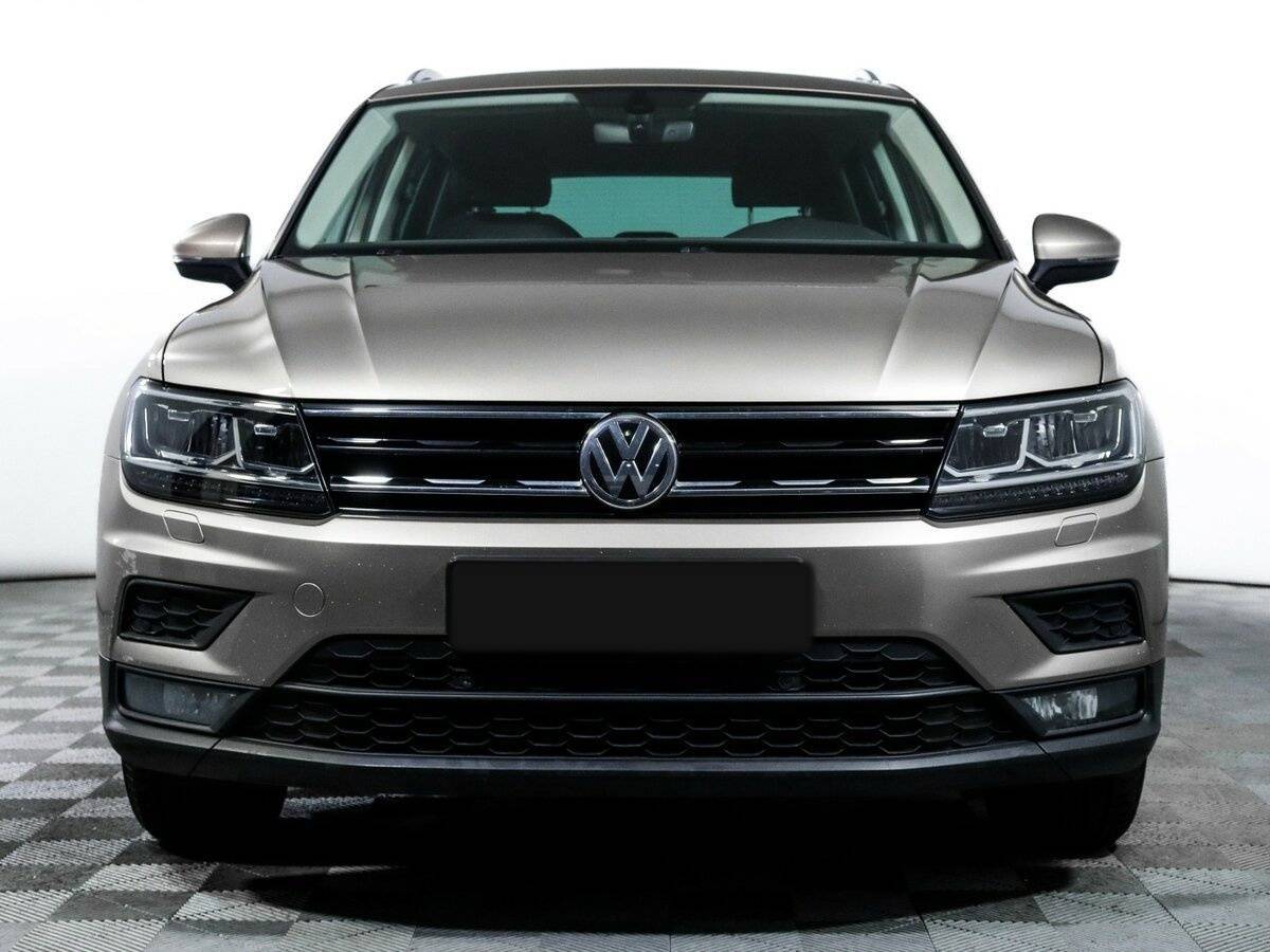 Volkswagen Tiguan б/у, 2017, Роботизированная. Фото: #1