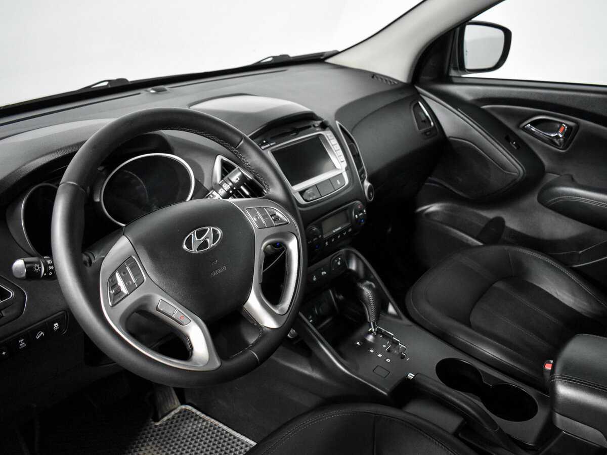 Hyundai ix35 б/у, 2013, Автоматическая. Фото: #8