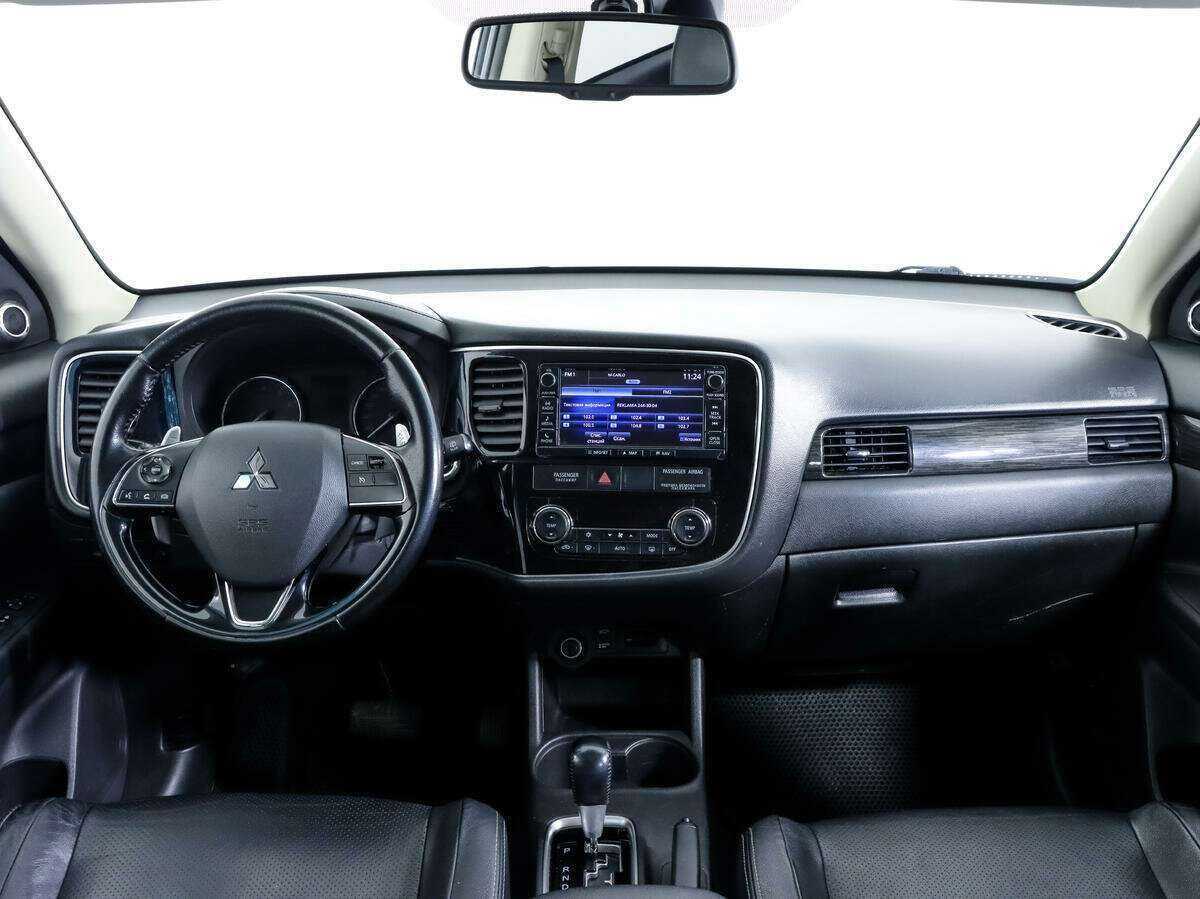Mitsubishi Outlander б/у, 2016, Вариатор. Фото: #9