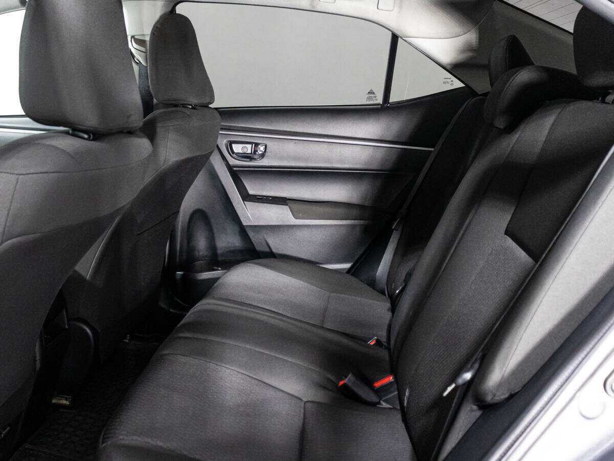 Toyota Corolla б/у, 2015, Механическая. Фото: #9