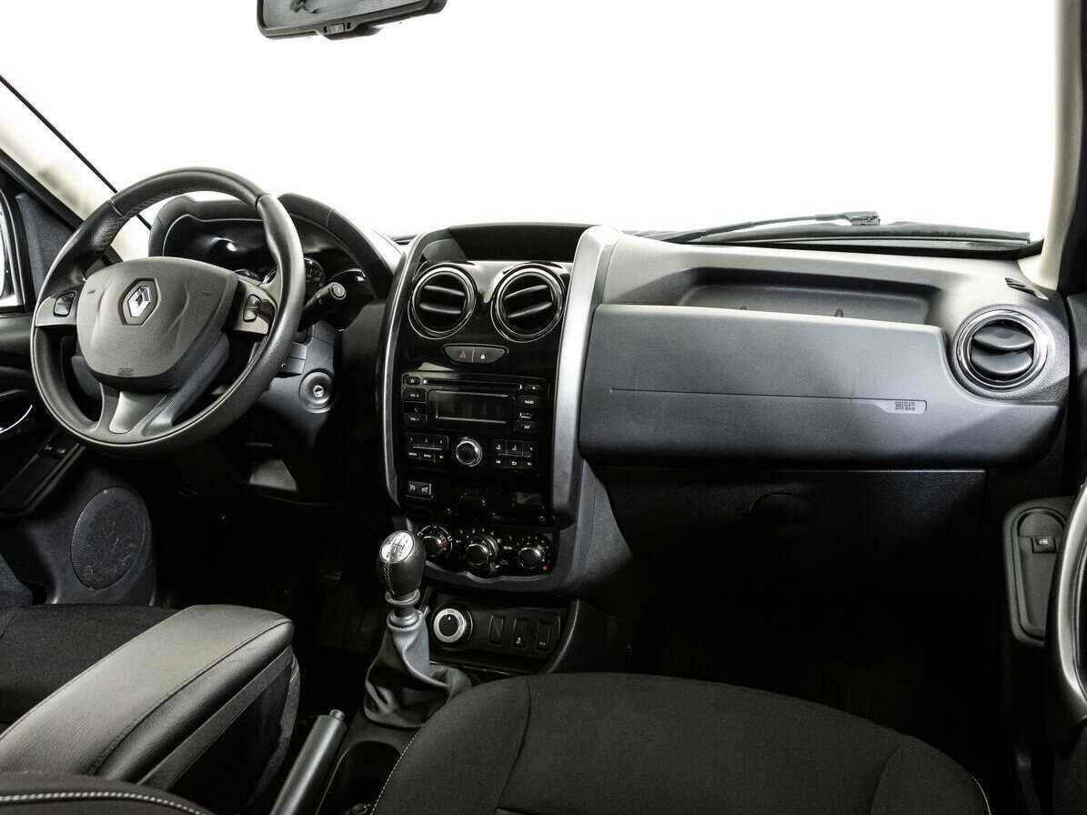 Renault Duster б/у, 2017, Механическая. Фото: #6