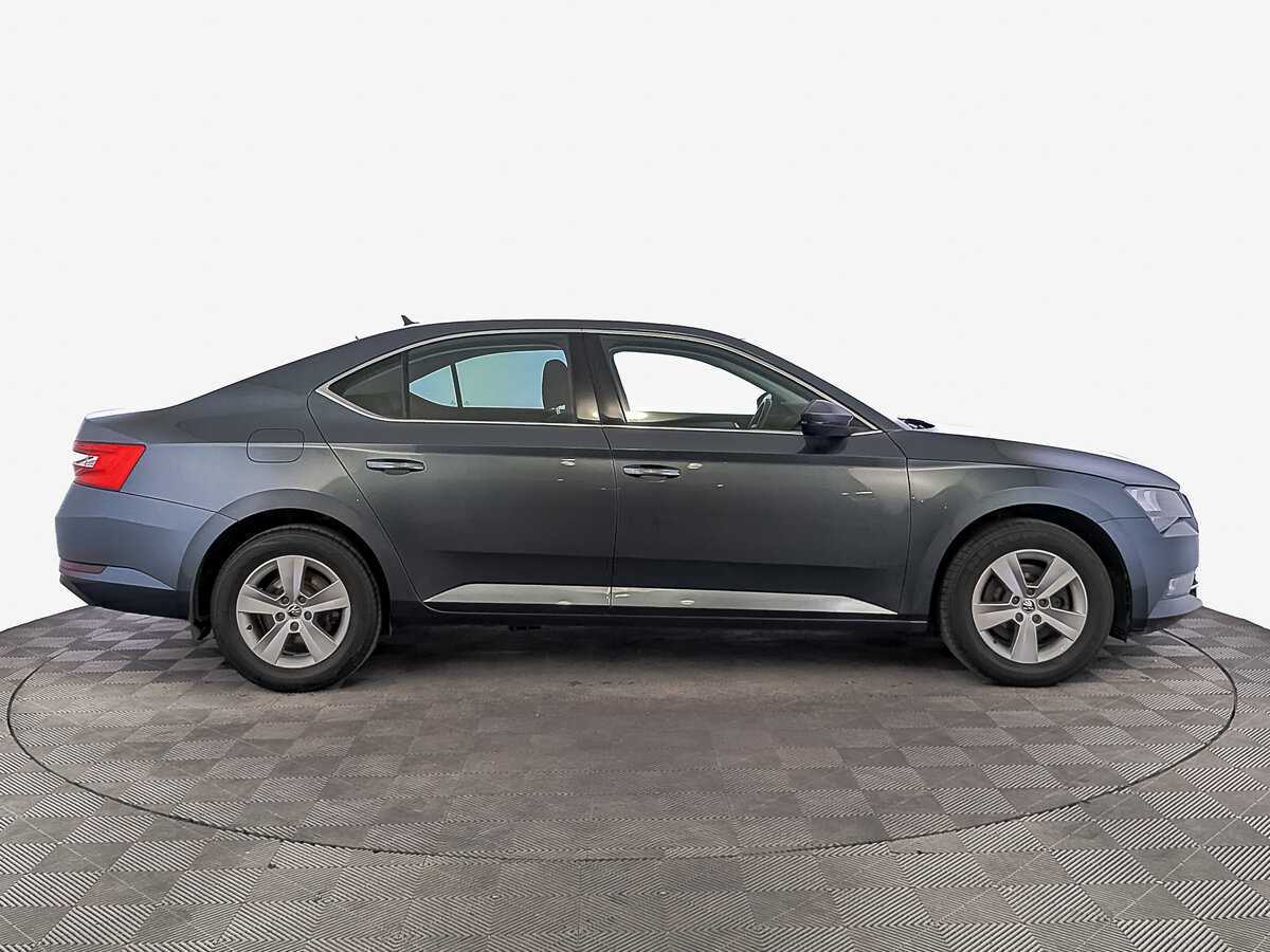 Skoda Superb б/у, 2019, Роботизированная. Фото: #3