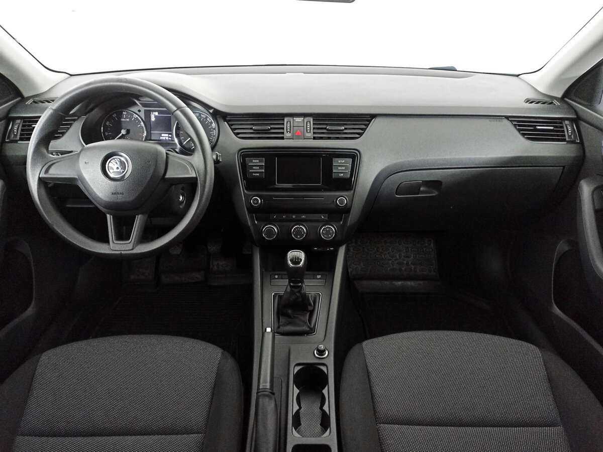 Skoda Octavia б/у, 2016, Механическая. Фото: #11