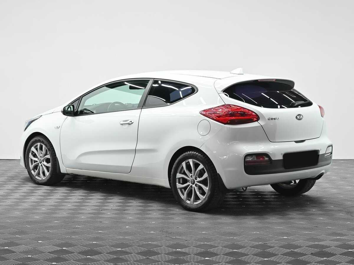 Kia Ceed б/у, 2017, Автоматическая. Фото: #3