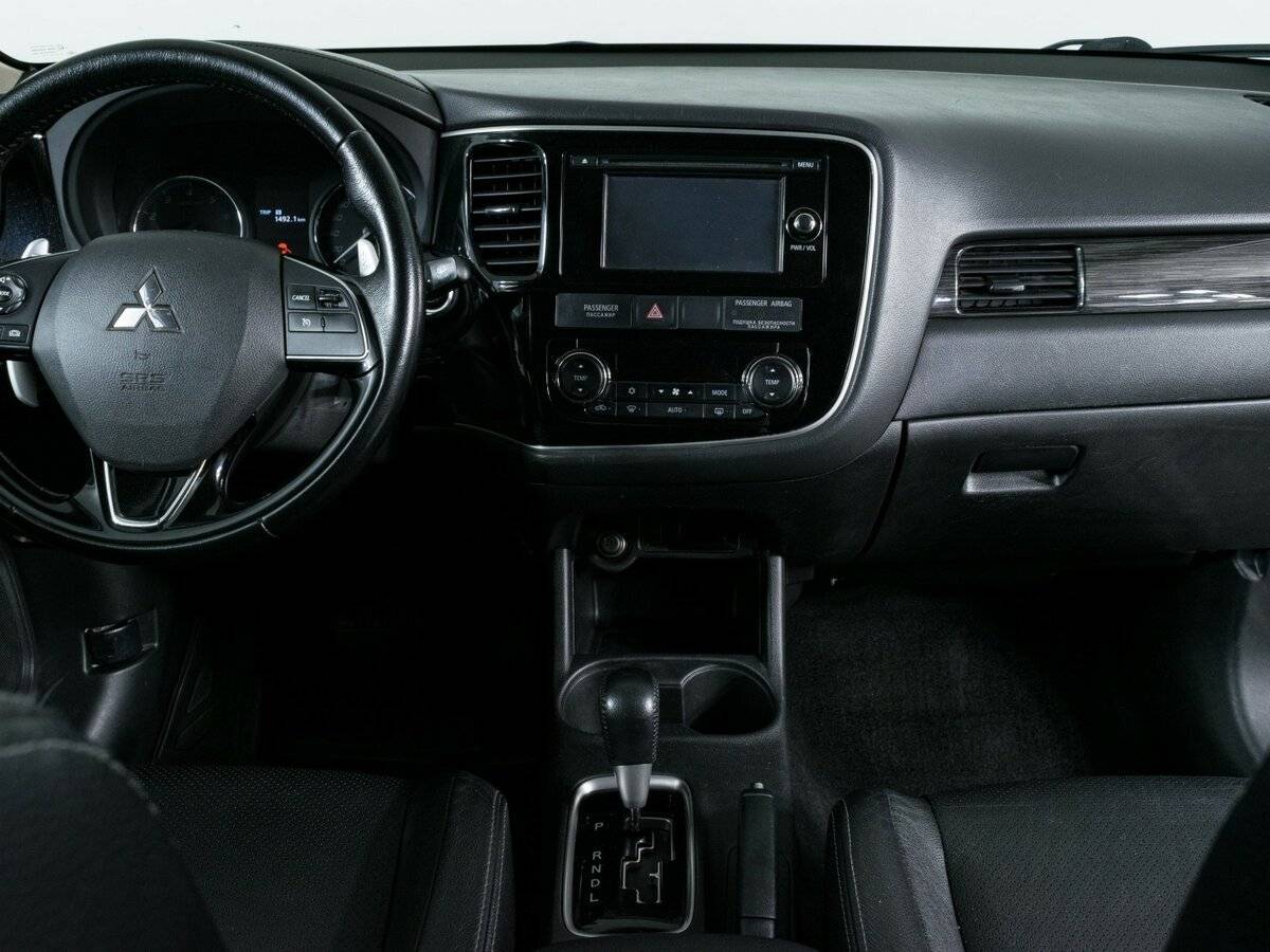 Mitsubishi Outlander б/у, 2016, Вариатор. Фото: #10
