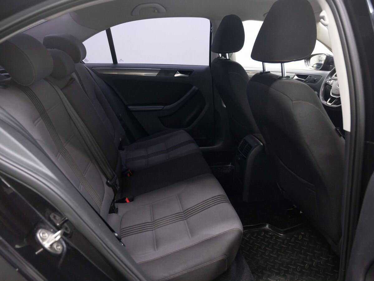 Volkswagen Jetta б/у, 2016, Механическая. Фото: #8