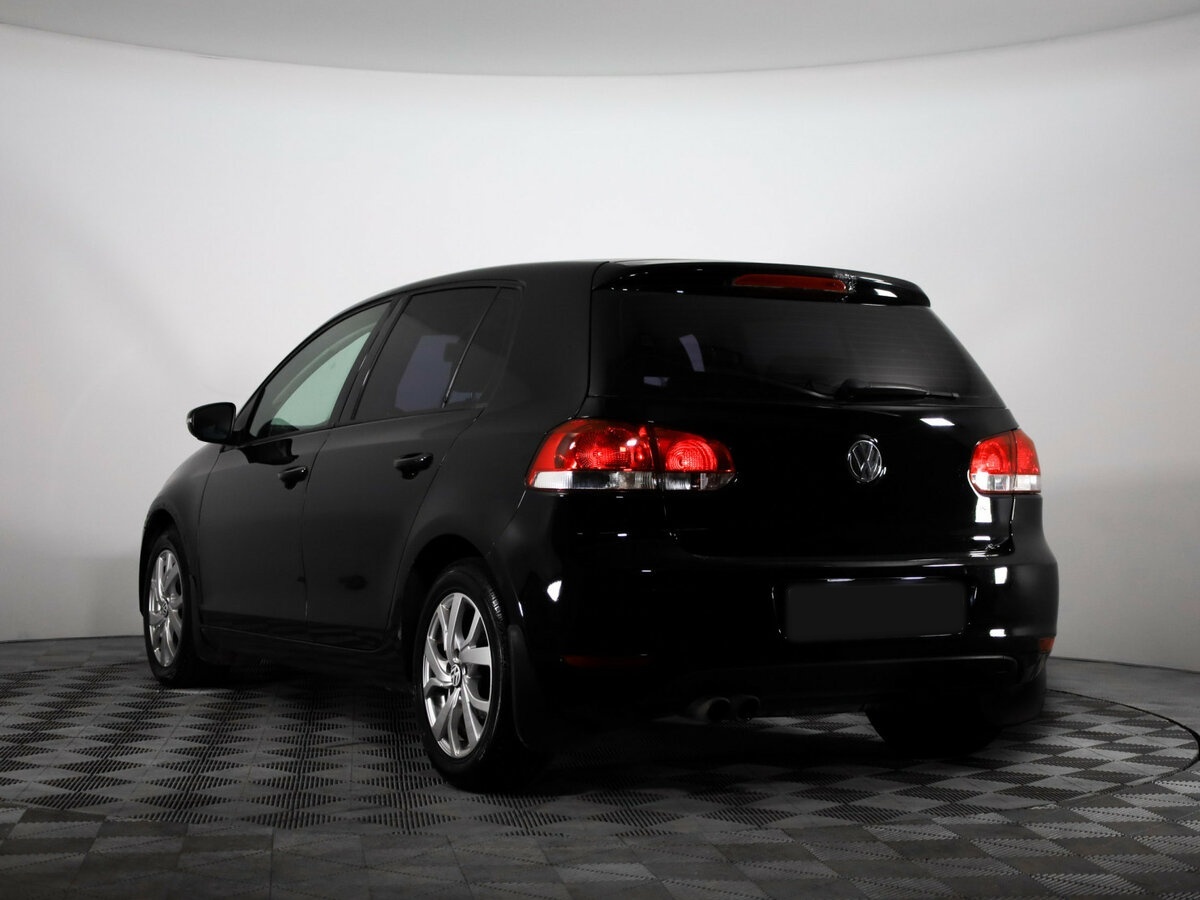 Volkswagen Golf б/у, 2012, Механическая. Фото: #2
