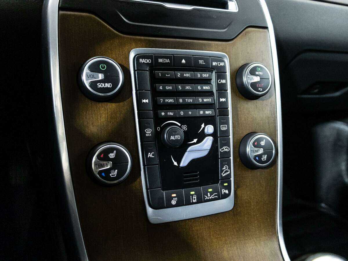 Volvo XC70 б/у, 2013, Автоматическая. Фото: #19