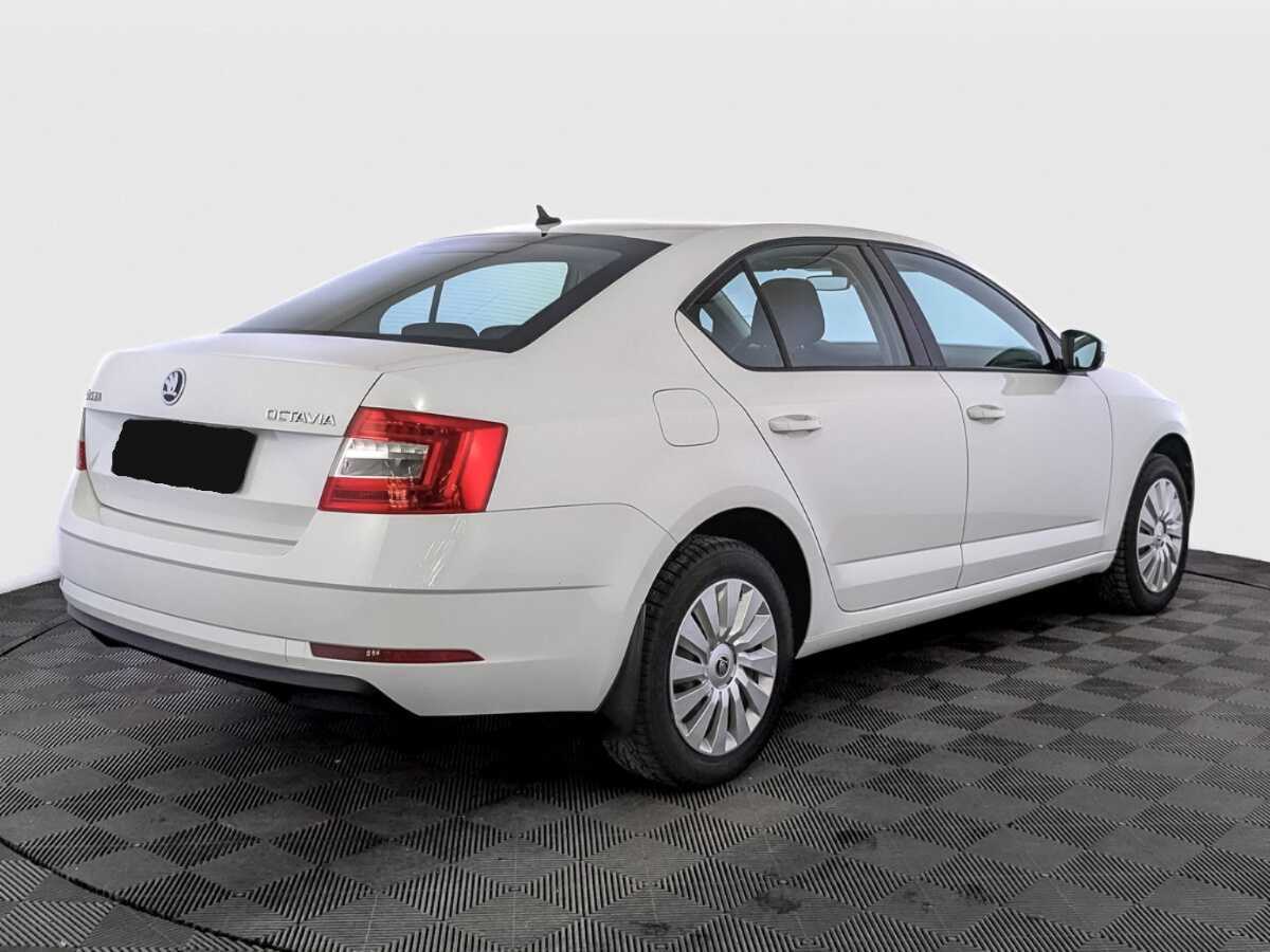Skoda Octavia б/у, 2019, Механическая. Фото: #4