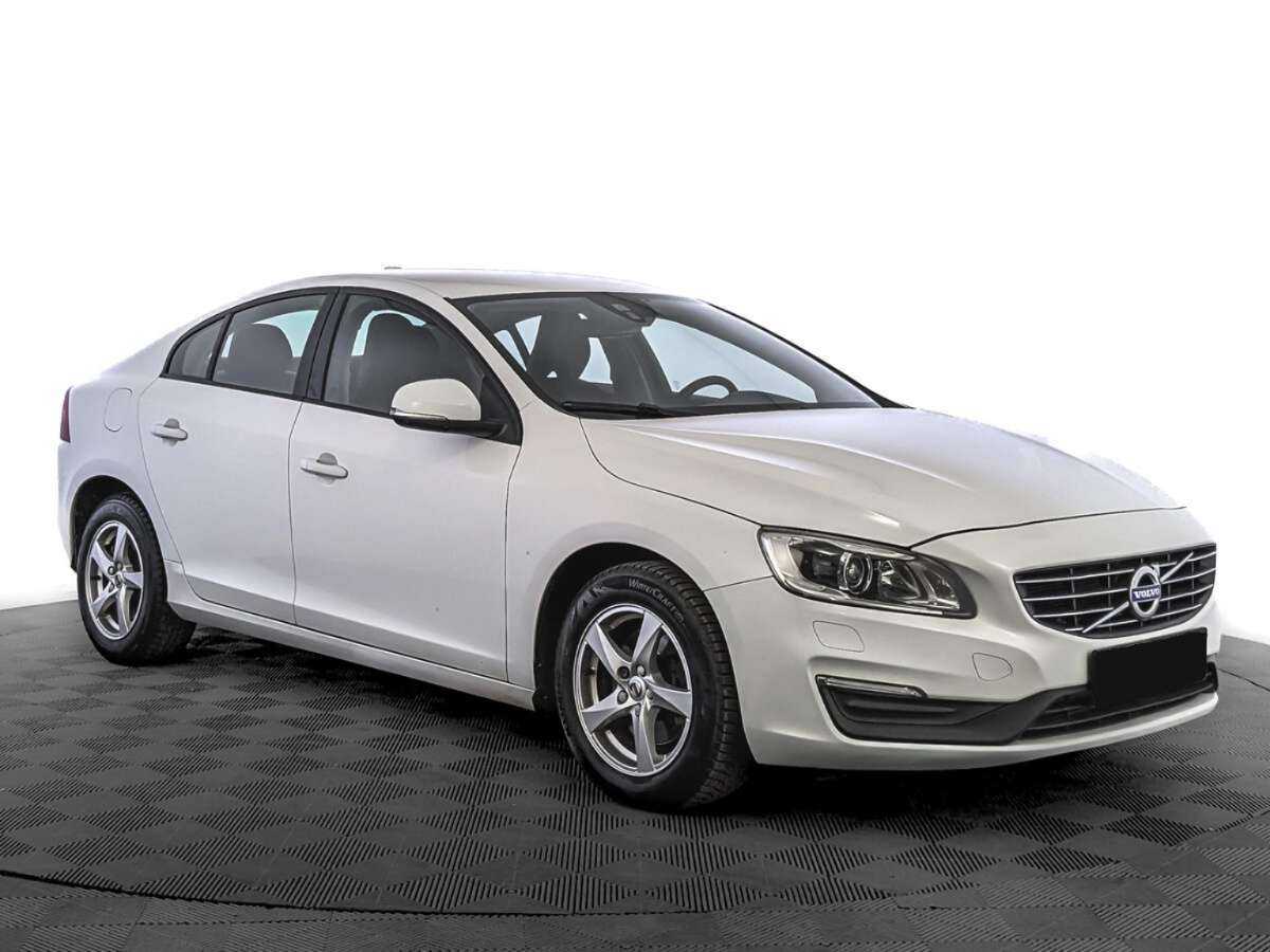 Volvo S60 б/у, 2015, Автоматическая. Фото: #2