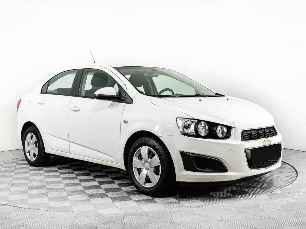 Chevrolet Aveo б/у, 2012, Механическая. Фото: #2