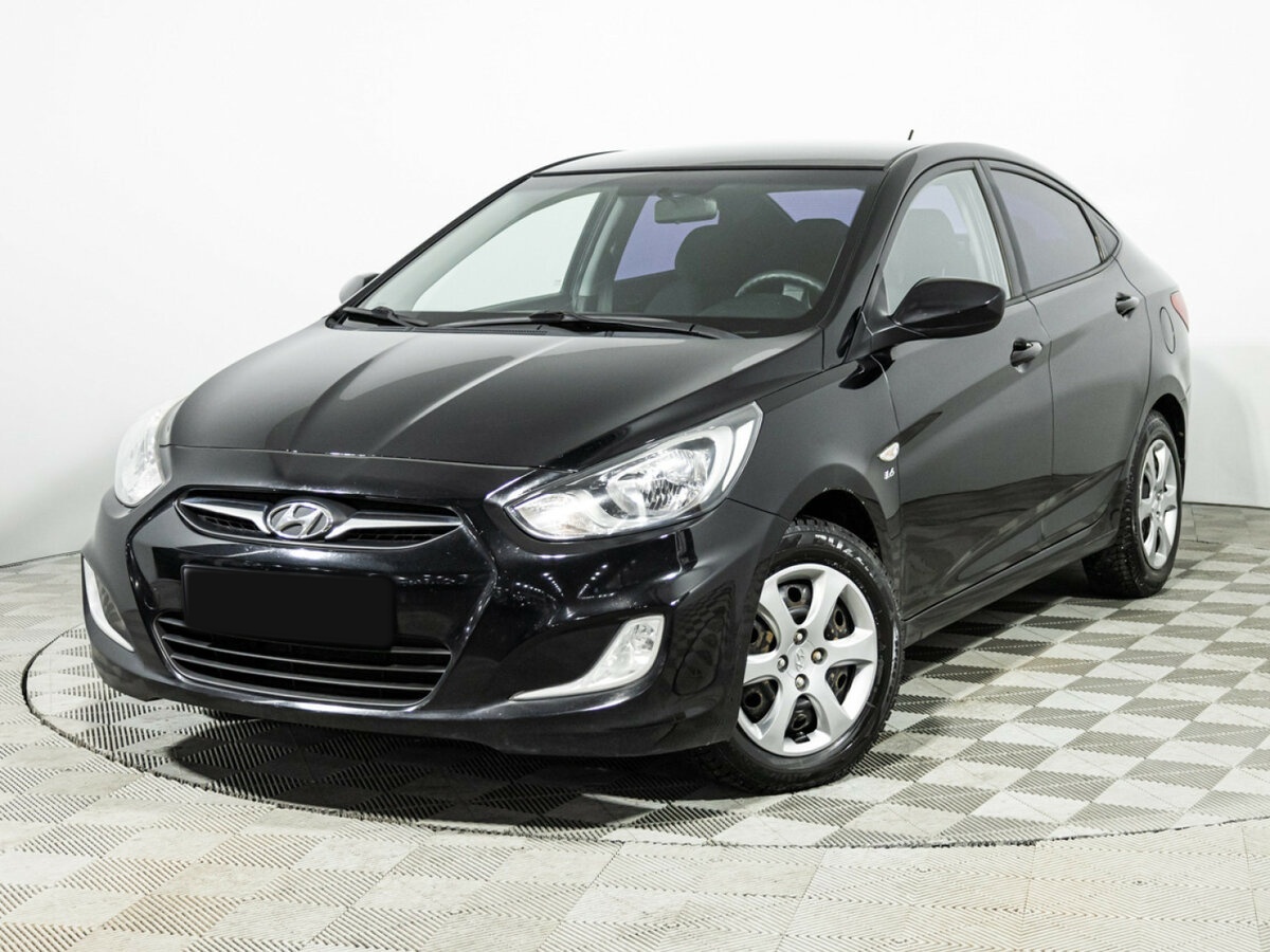 Hyundai Solaris б/у, 2012, Механическая. Посмотреть фото