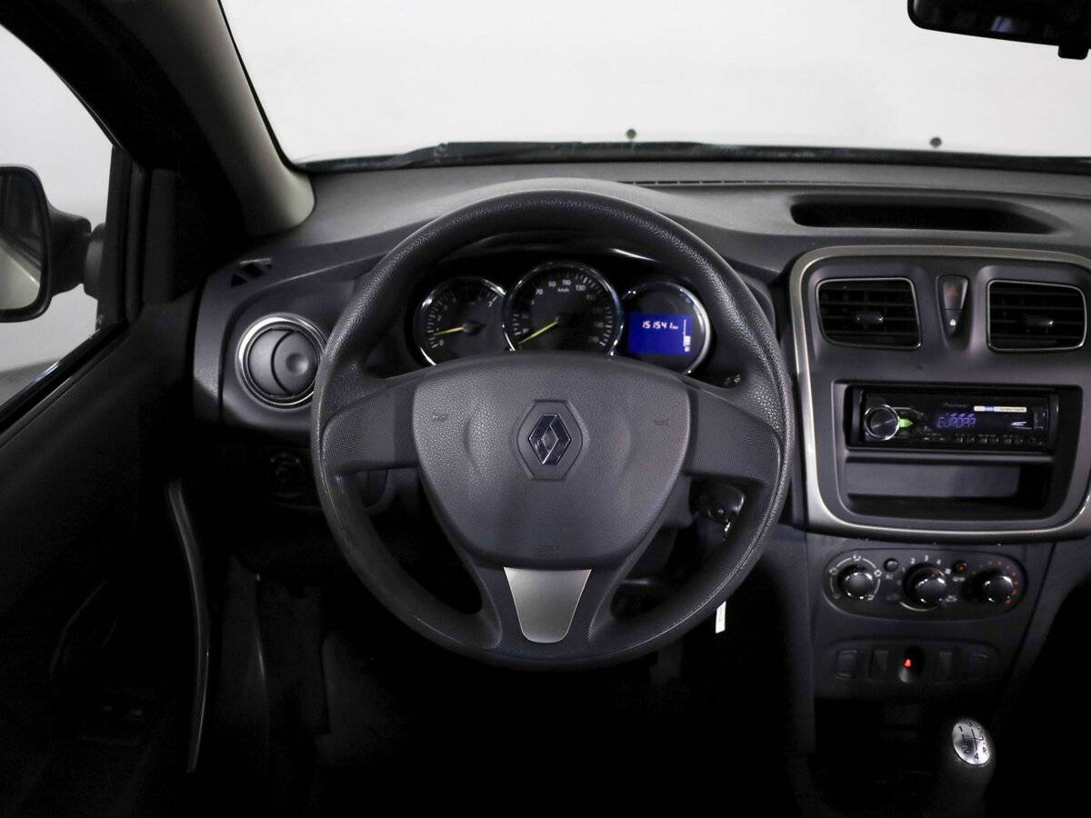 Renault Logan б/у, 2015, Механическая. Фото: #9