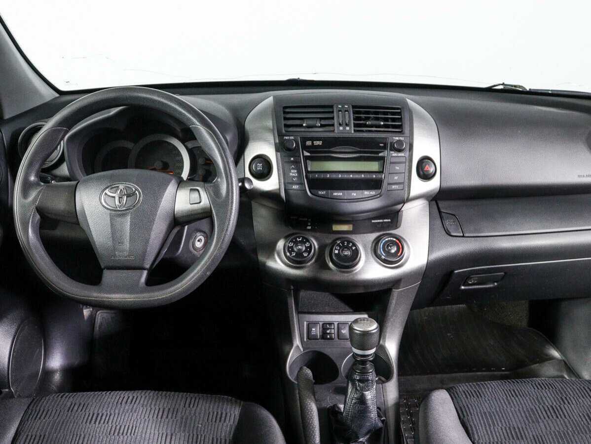 Toyota RAV4 б/у, 2012, Механическая. Фото: #8