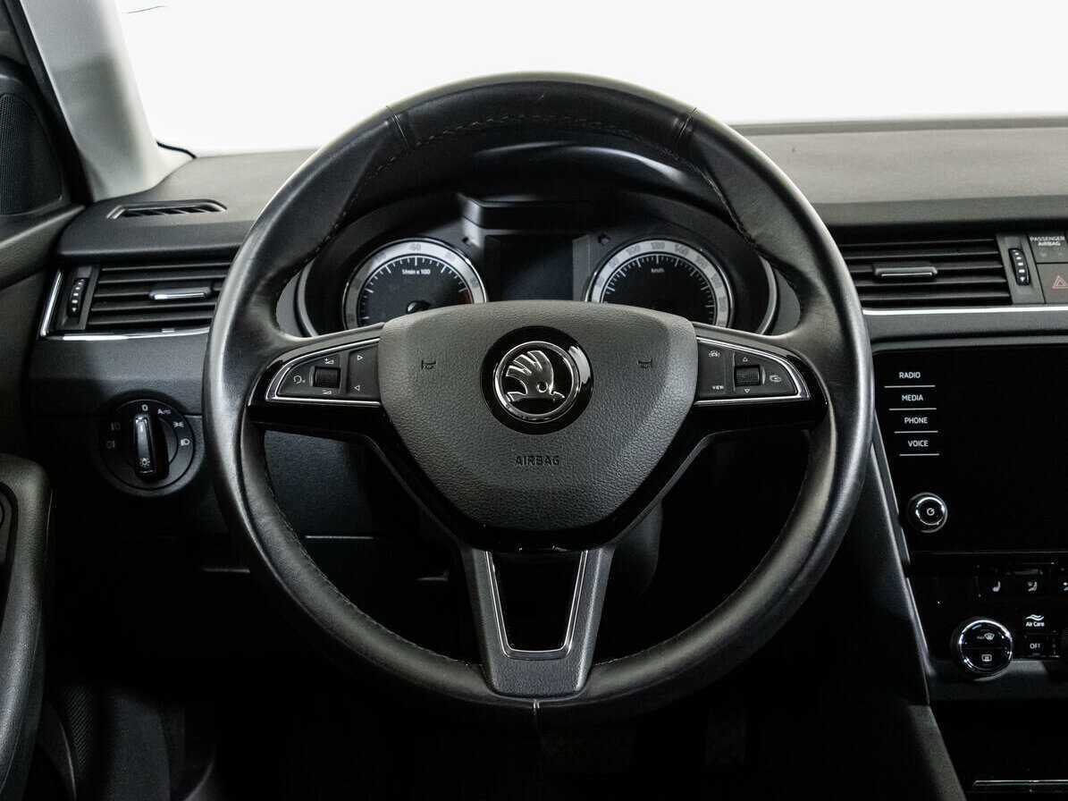 Skoda Octavia б/у, 2019, Роботизированная. Фото: #9