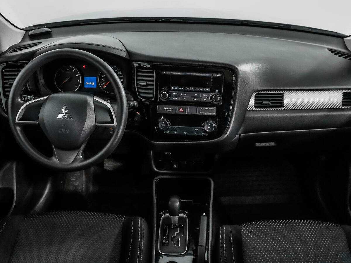 Mitsubishi Outlander б/у, 2018, Вариатор. Фото: #11
