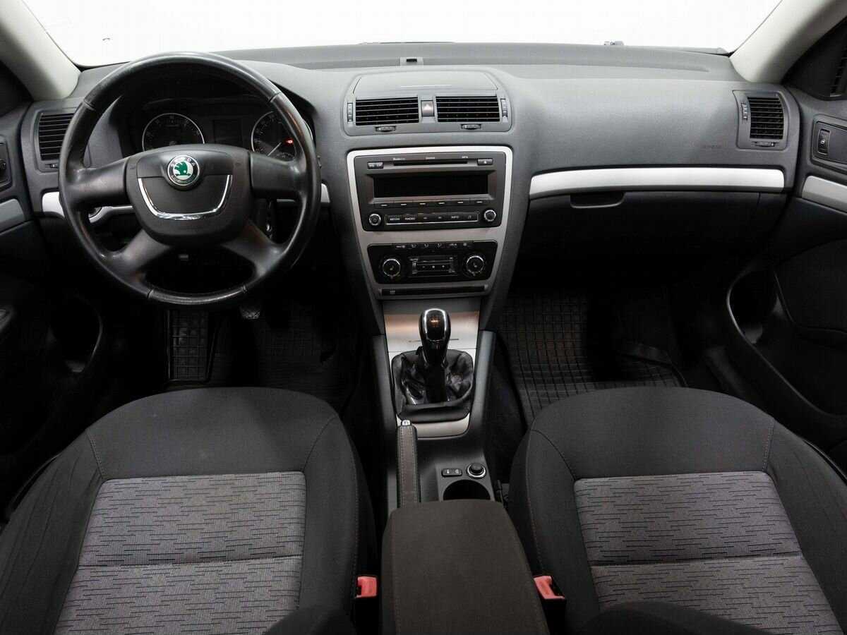 Skoda Octavia б/у, 2012, Механическая. Фото: #13