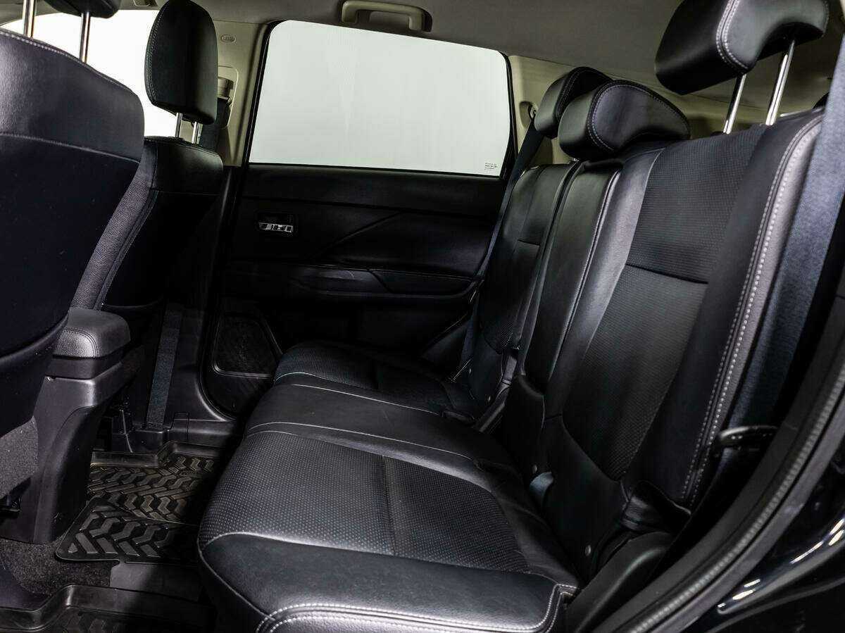 Mitsubishi Outlander б/у, 2016, Вариатор. Фото: #9