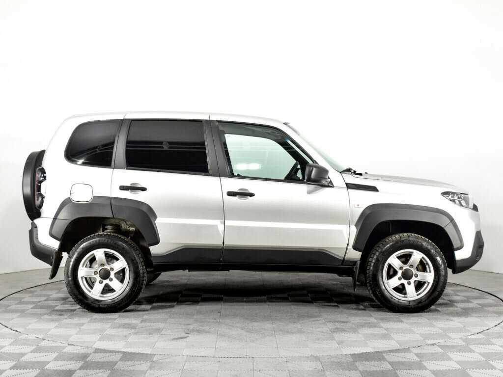 Lada (ВАЗ) Niva б/у, 2021, Механическая. Фото: #3