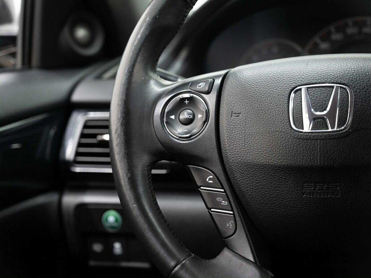 Honda Accord б/у, 2013, Автоматическая. Фото: #14
