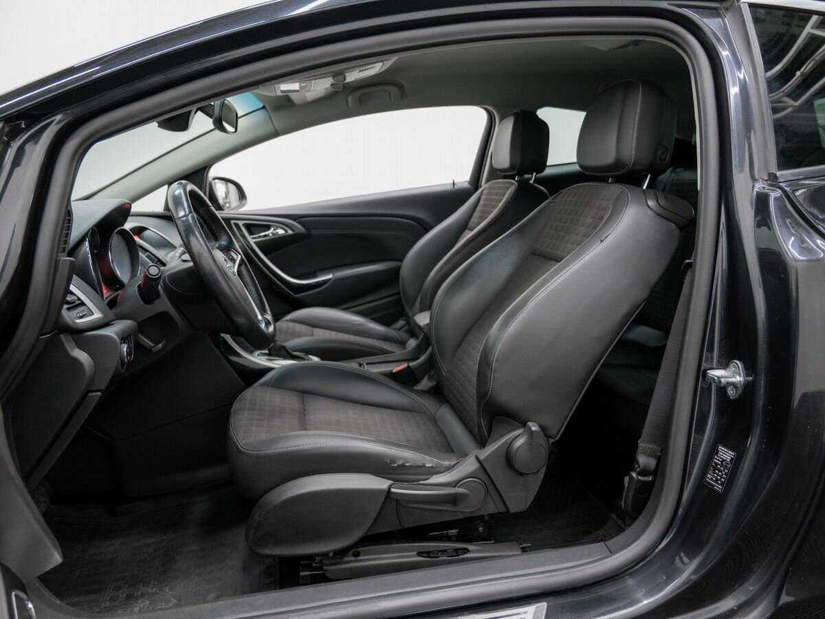 Opel Astra б/у, 2012, Автоматическая. Фото: #8