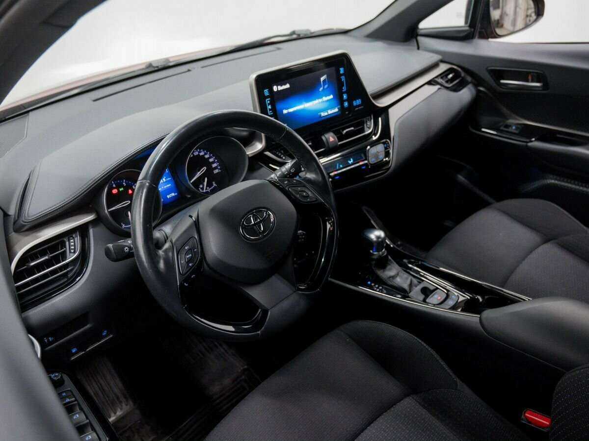 Toyota C-HR б/у, 2018, Вариатор. Фото: #10