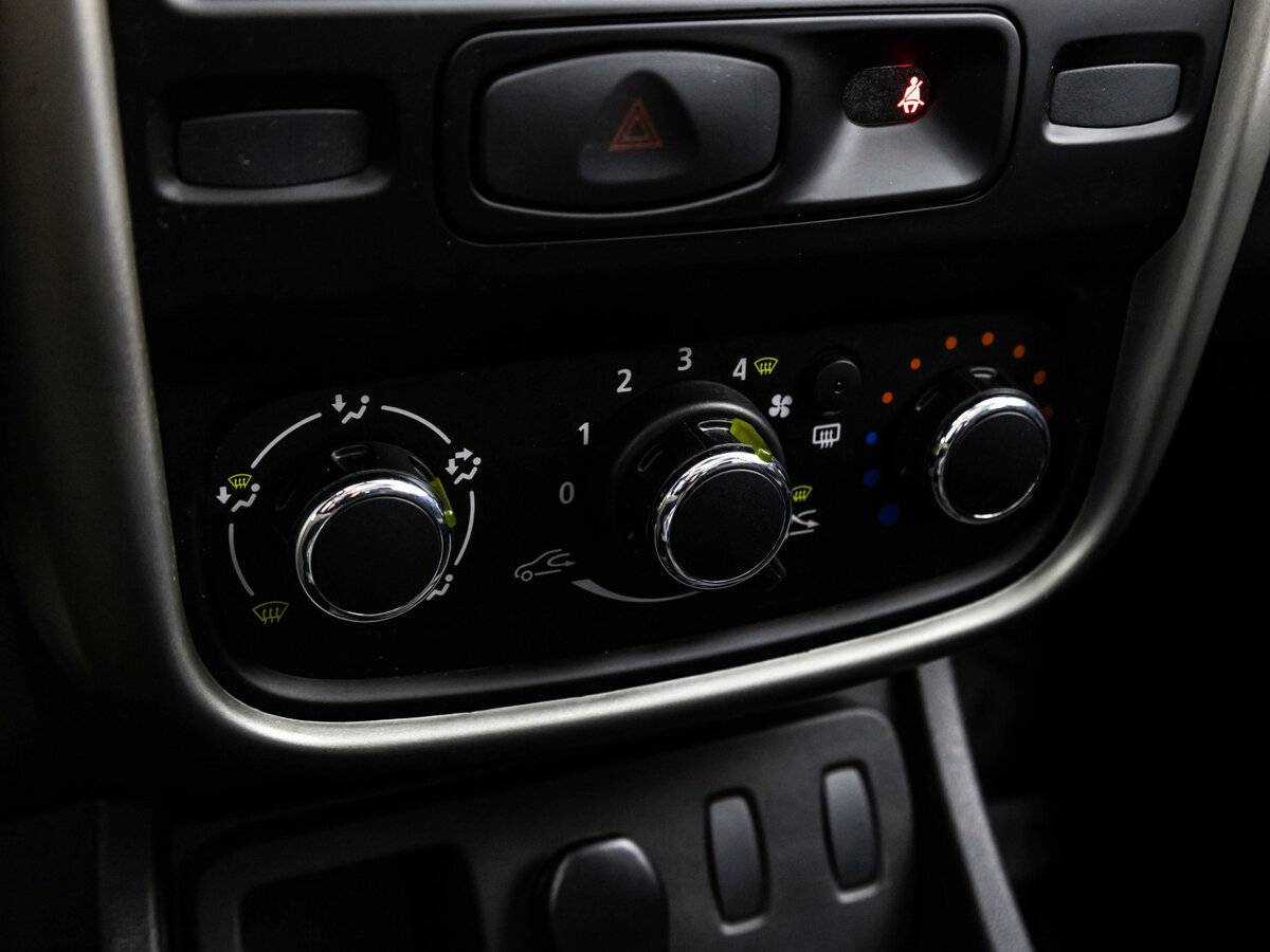 Renault Duster б/у, 2014, Механическая. Фото: #9
