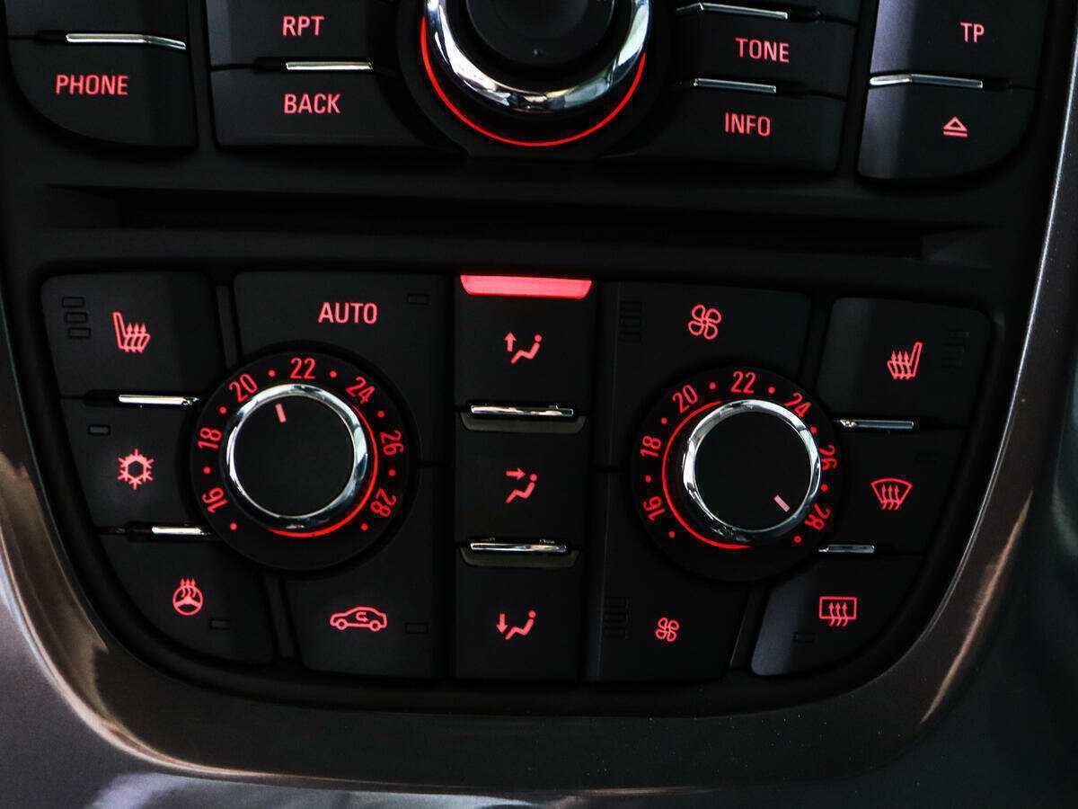 Opel Astra б/у, 2012, Автоматическая. Фото: #12