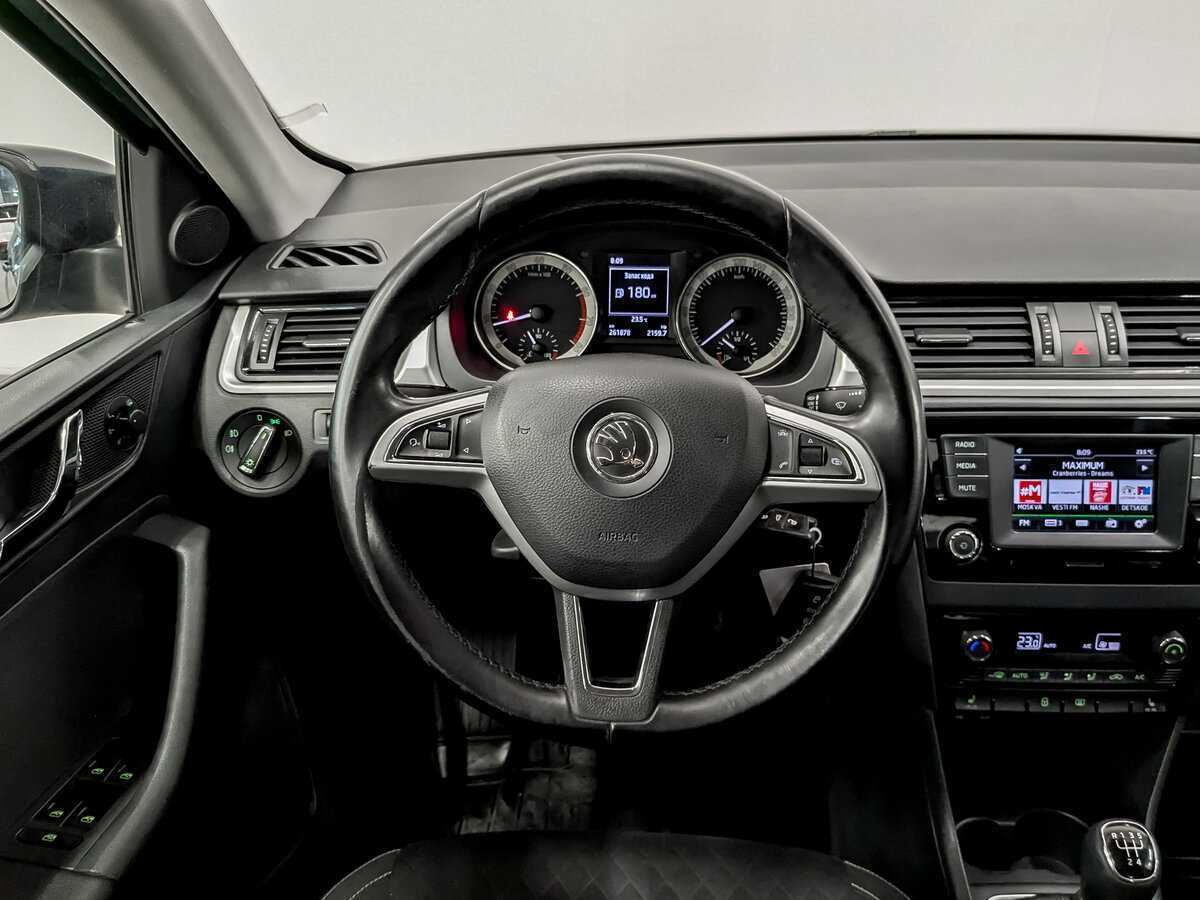 Skoda Rapid б/у, 2016, Механическая. Фото: #18