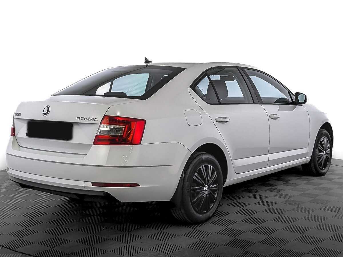 Skoda Octavia б/у, 2018, Автоматическая. Фото: #4