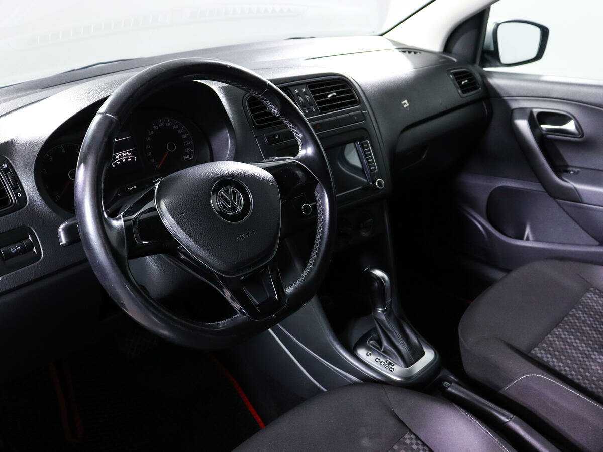Volkswagen Polo б/у, 2016, Автоматическая. Фото: #12