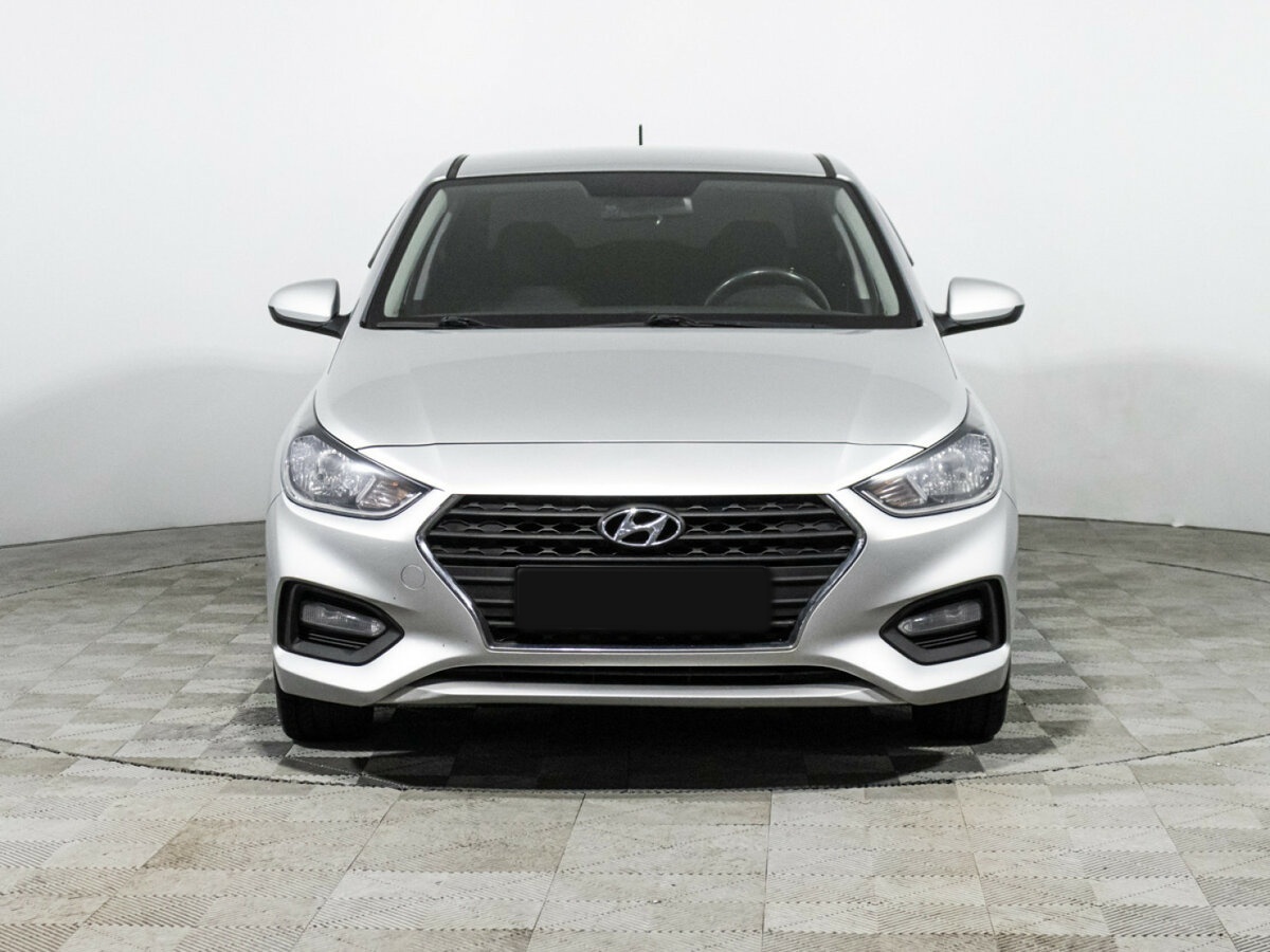 Hyundai Solaris б/у, 2019, Автоматическая. Фото: #1
