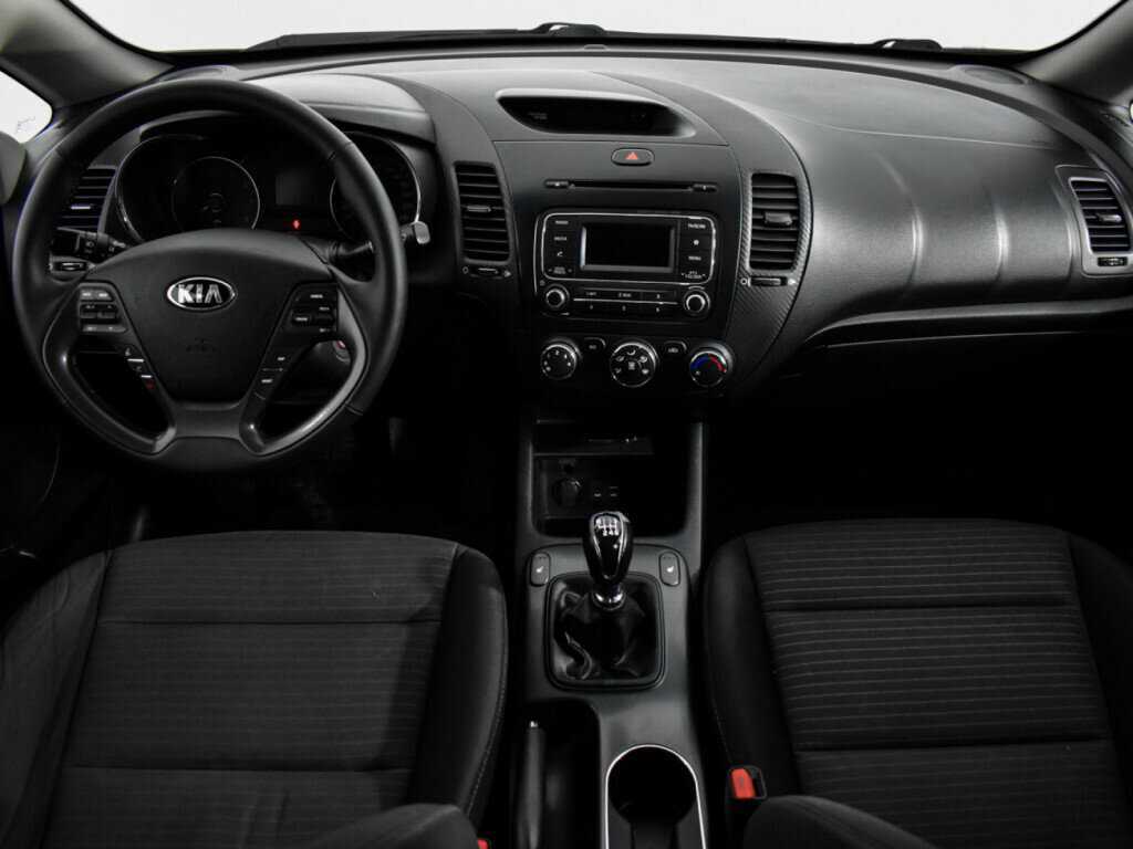 Kia Cerato б/у, 2015, Механическая. Фото: #11