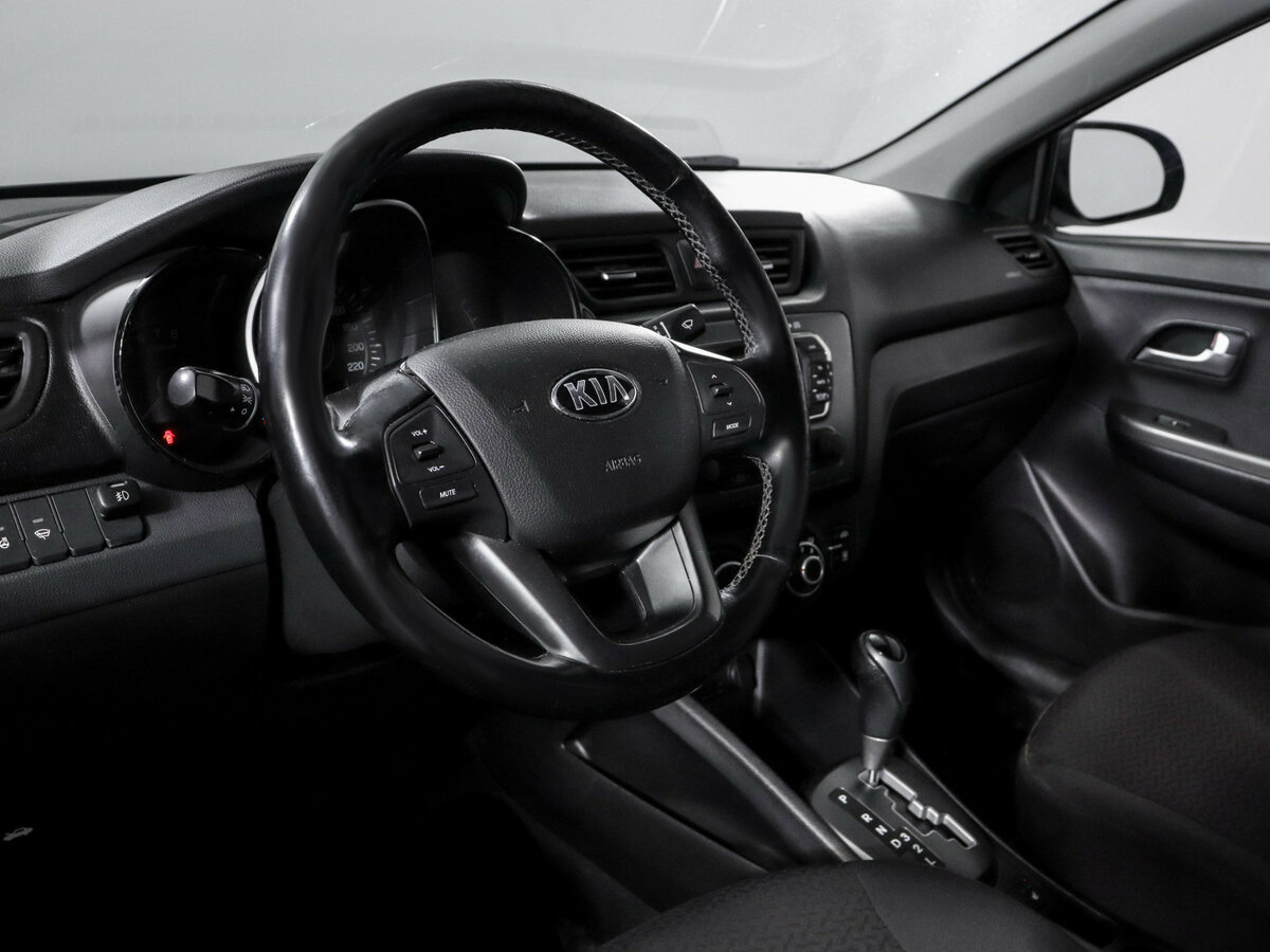 Kia Rio б/у, 2015, Автоматическая. Фото: #9