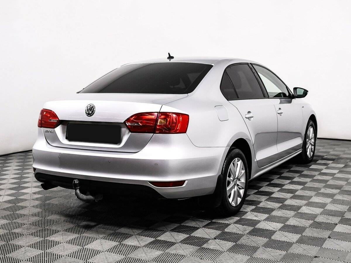 Volkswagen Jetta б/у, 2013, Автоматическая. Фото: #4