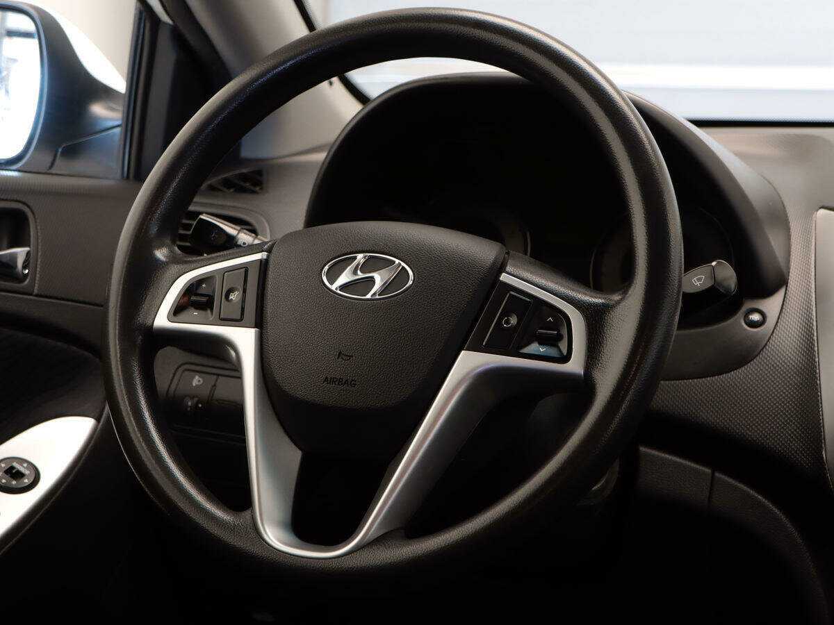 Hyundai Solaris б/у, 2013, Автоматическая. Фото: #8