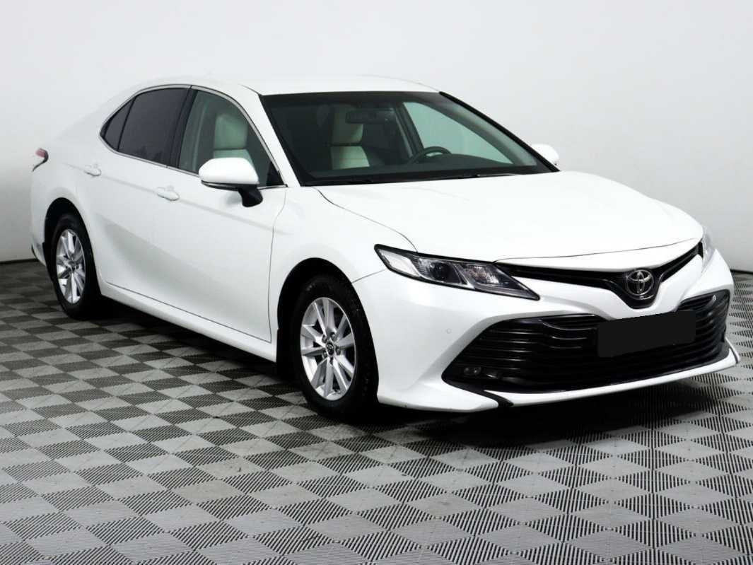 Toyota Camry б/у, 2019, Автоматическая. Фото: #2