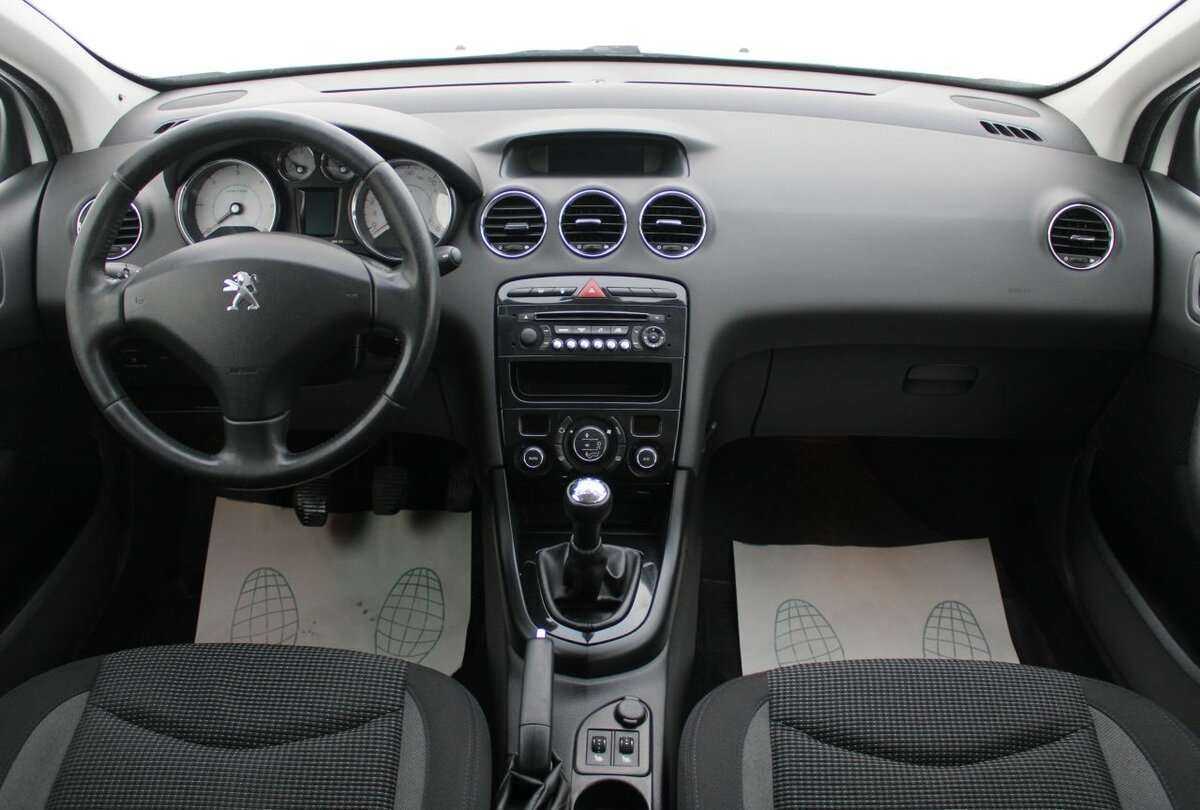 Peugeot 408 б/у, 2014, Механическая. Фото: #8