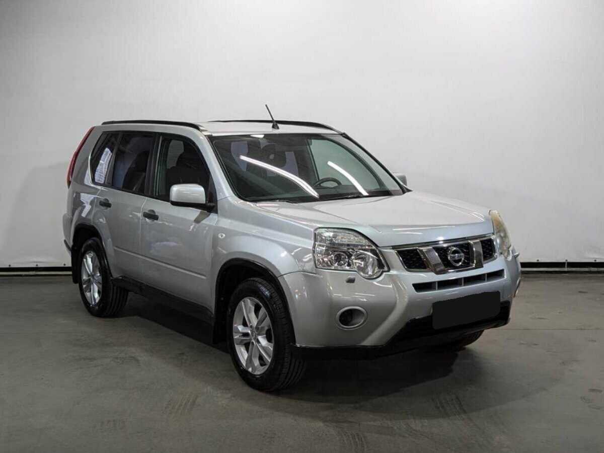 Nissan X-Trail б/у, 2013, Механическая. Фото: #2