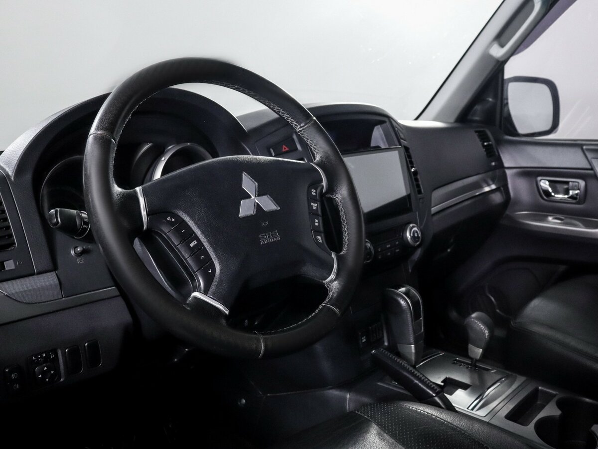 Mitsubishi Pajero б/у, 2012, Автоматическая. Фото: #10