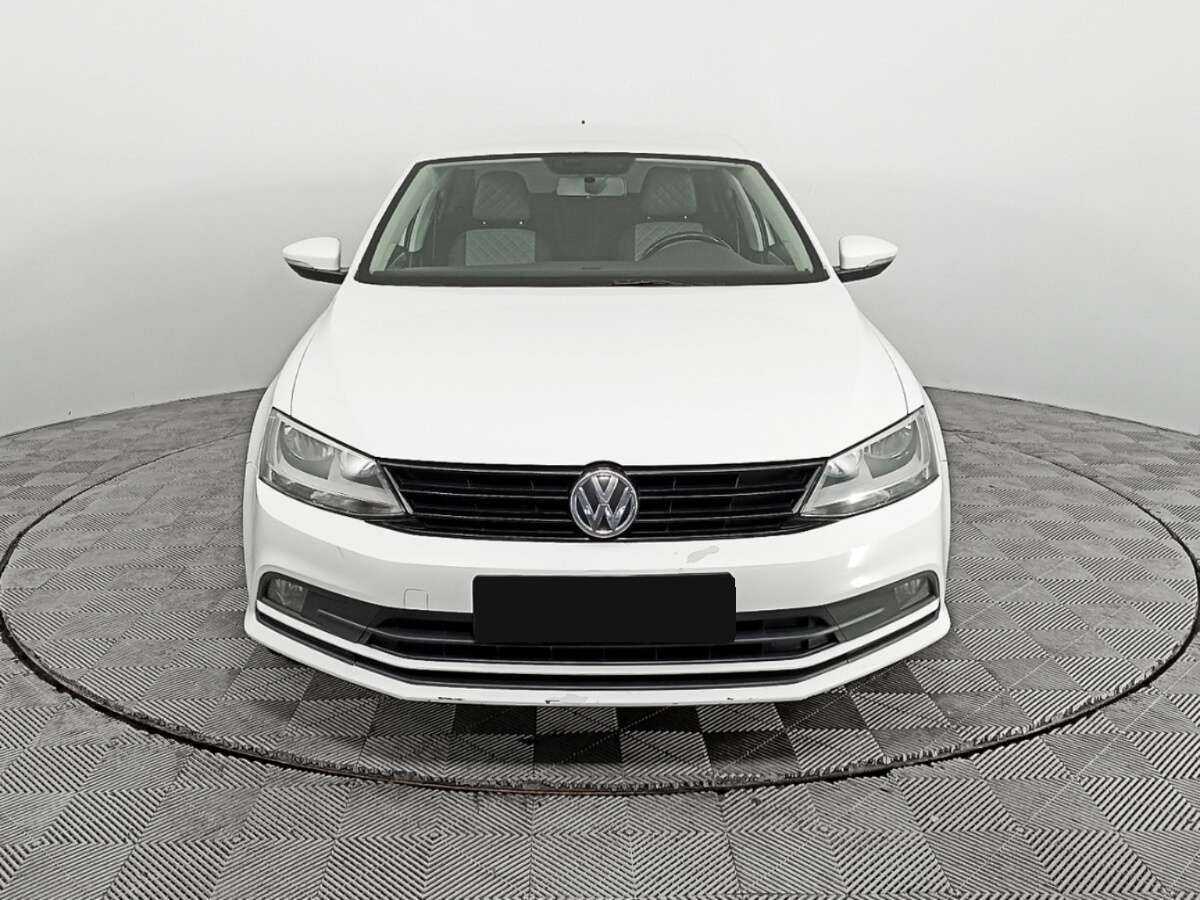 Volkswagen Jetta б/у, 2016, Роботизированная. Фото: #1
