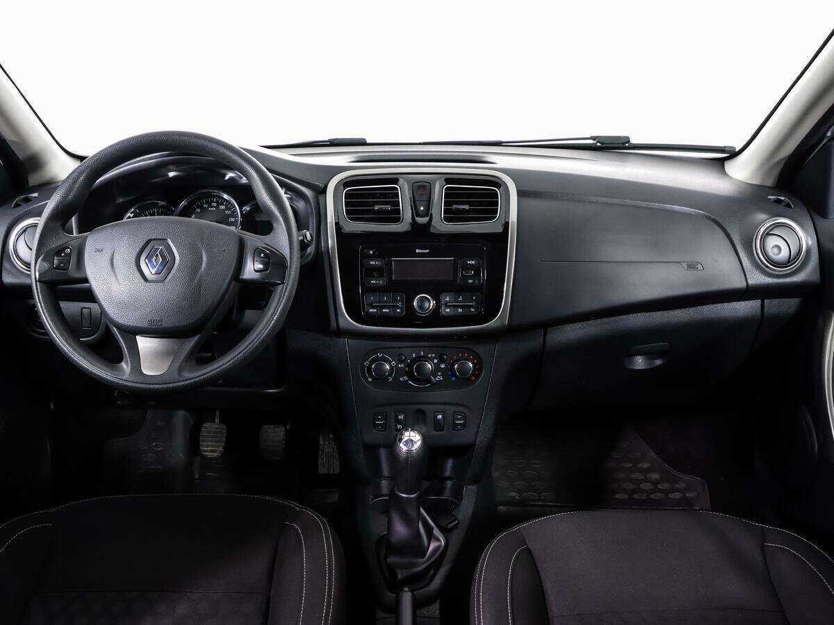 Renault Logan б/у, 2017, Механическая. Фото: #9