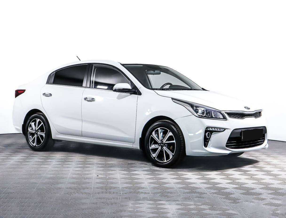 Kia Rio б/у, 2017, Автоматическая. Фото: #2